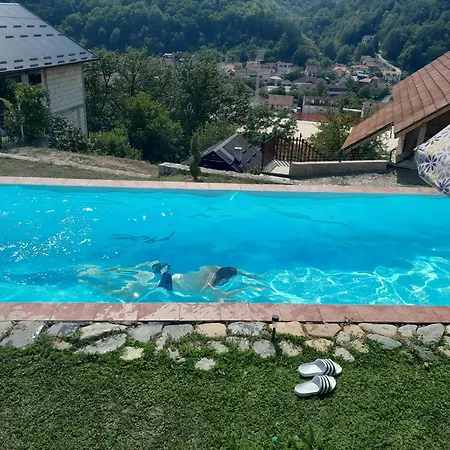 Lazovic Apartment